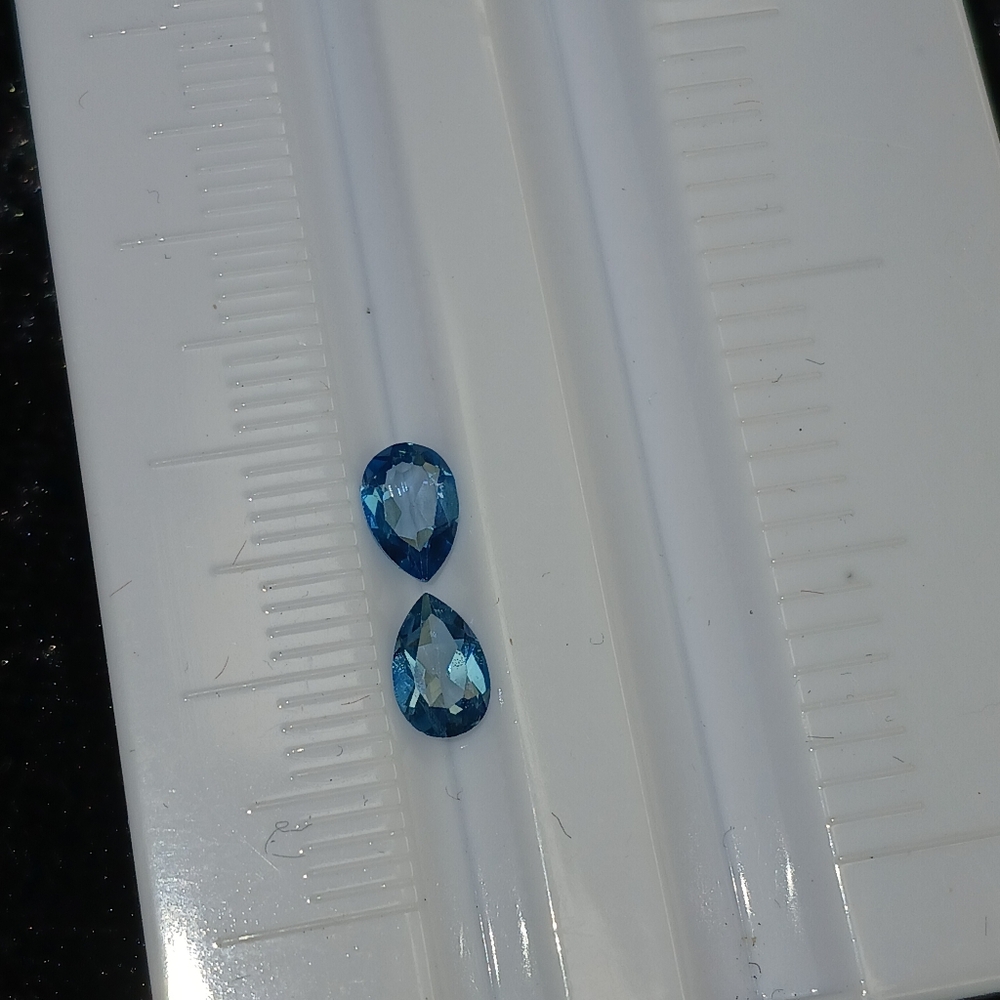 Elegant London Blue Topaz Teardrop Gemstones 6x4mm